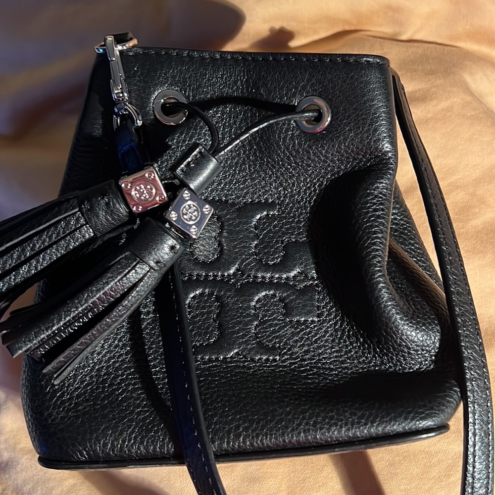 Tory Burch Thea Mini Bucket bag. Like new.